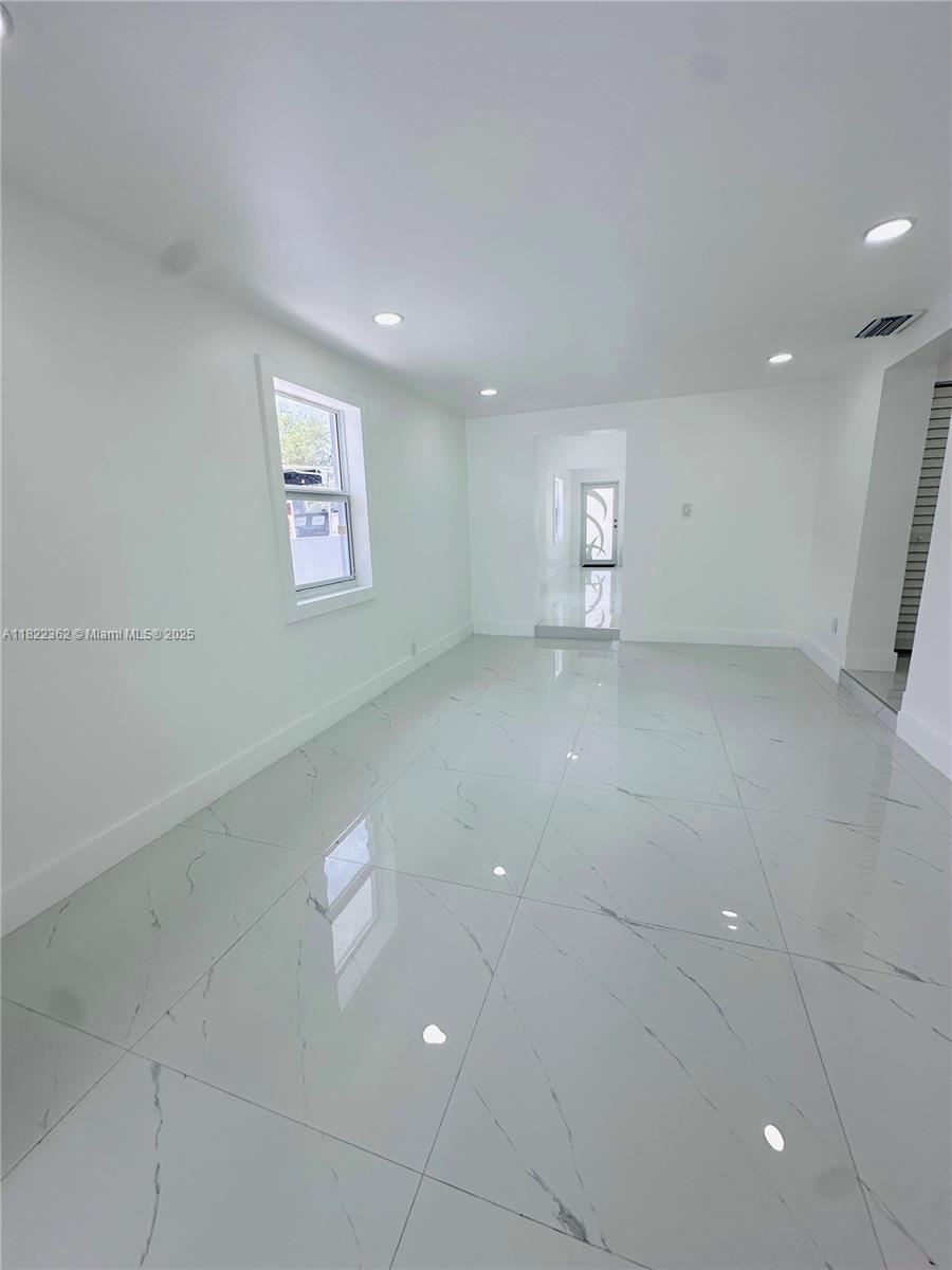 TOWN OF HIALEAH 1 ADDN AM - Residential