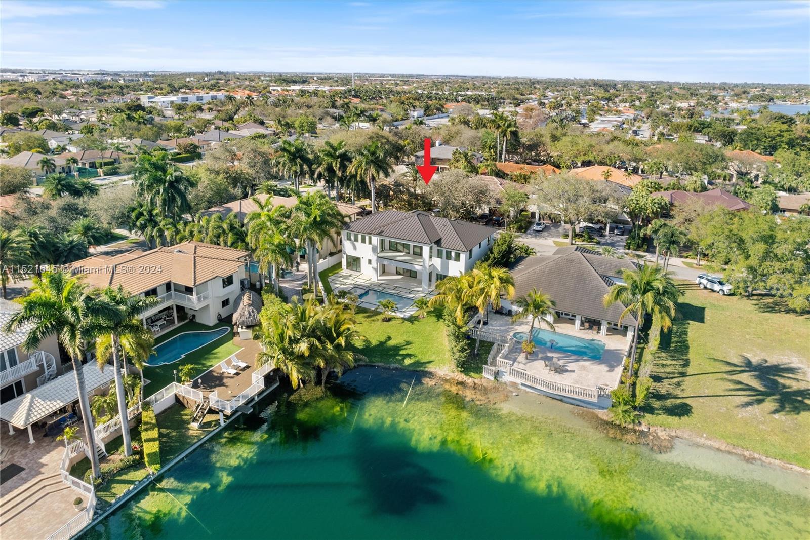 EIGHTH ADDN TO ROYAL OAKS - Residential