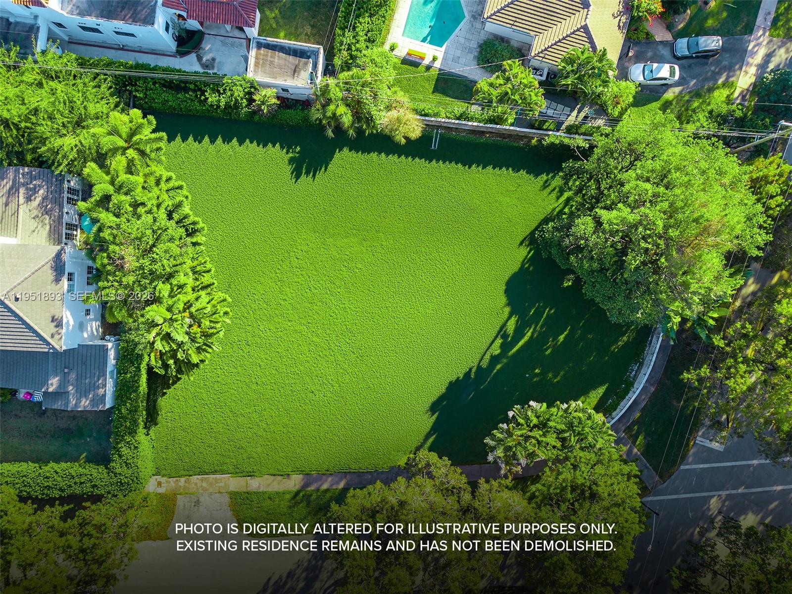 CORAL GABLES COUNTRY CLUB - Land