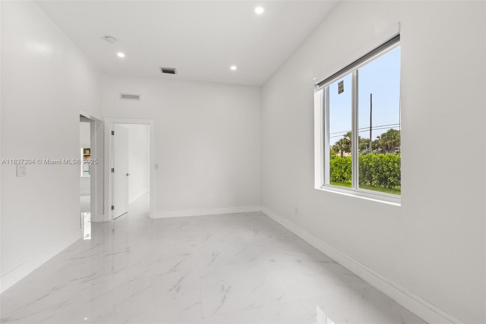 BISCAYNE GARDENS SEC E PA - Residential