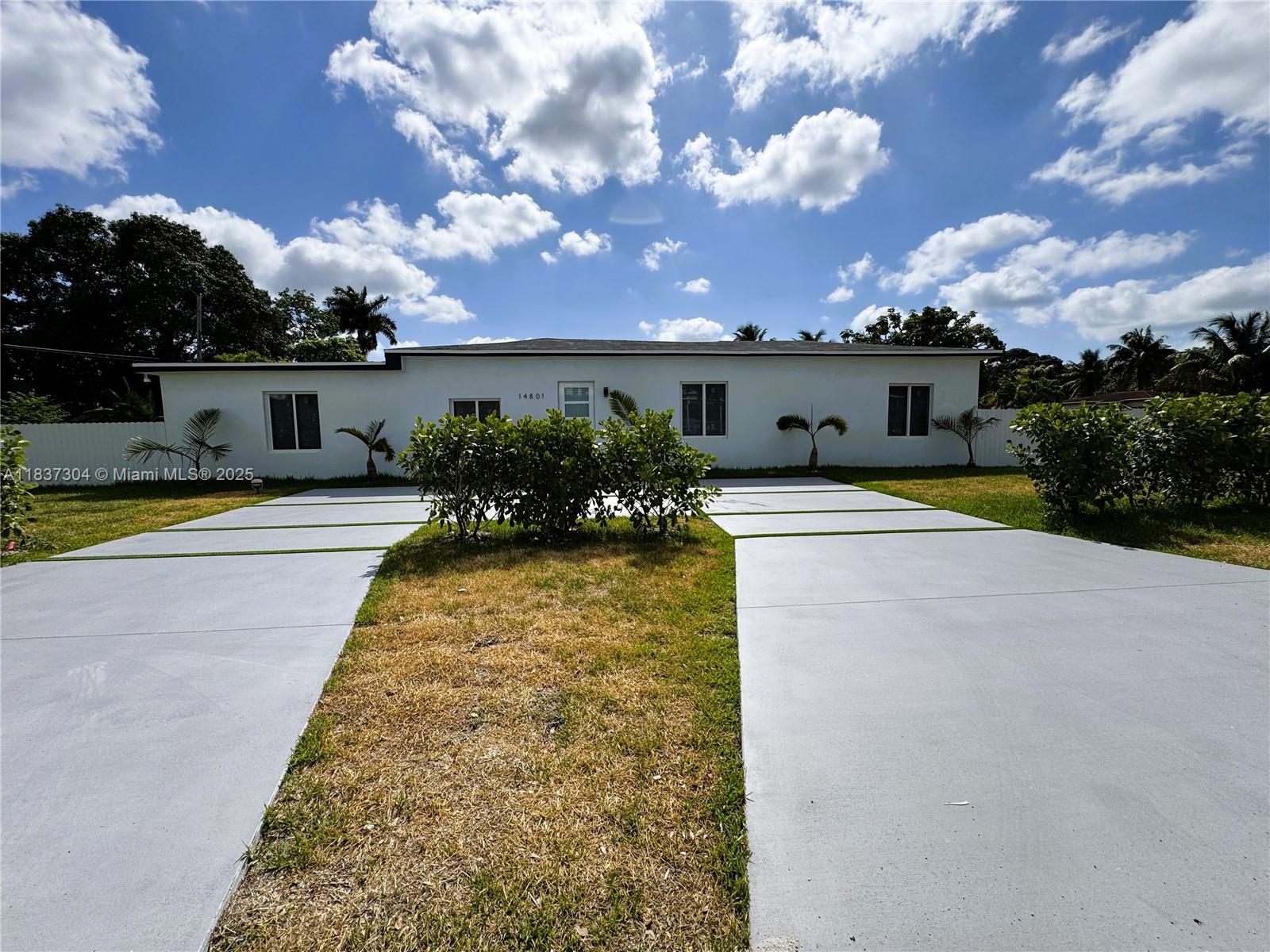 14801 NW 5th Ave, Miami, FL, 33168/$895,100 2 14801 NW 5th Ave