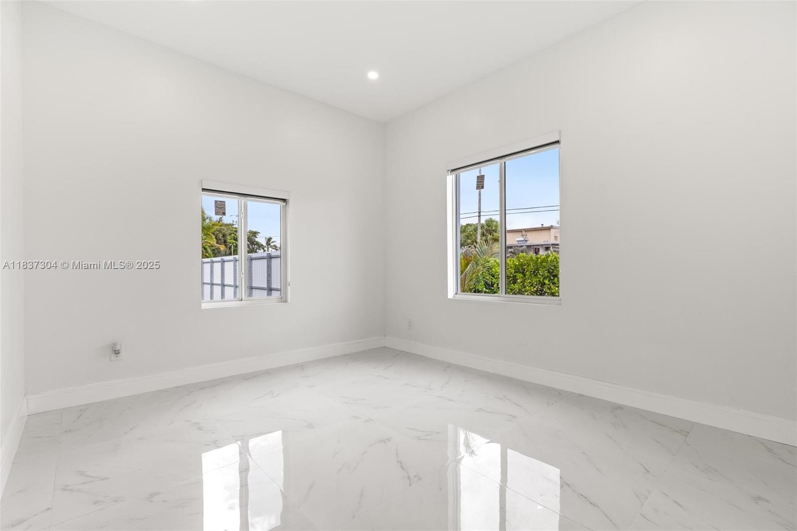 BISCAYNE GARDENS SEC E PA - Residential