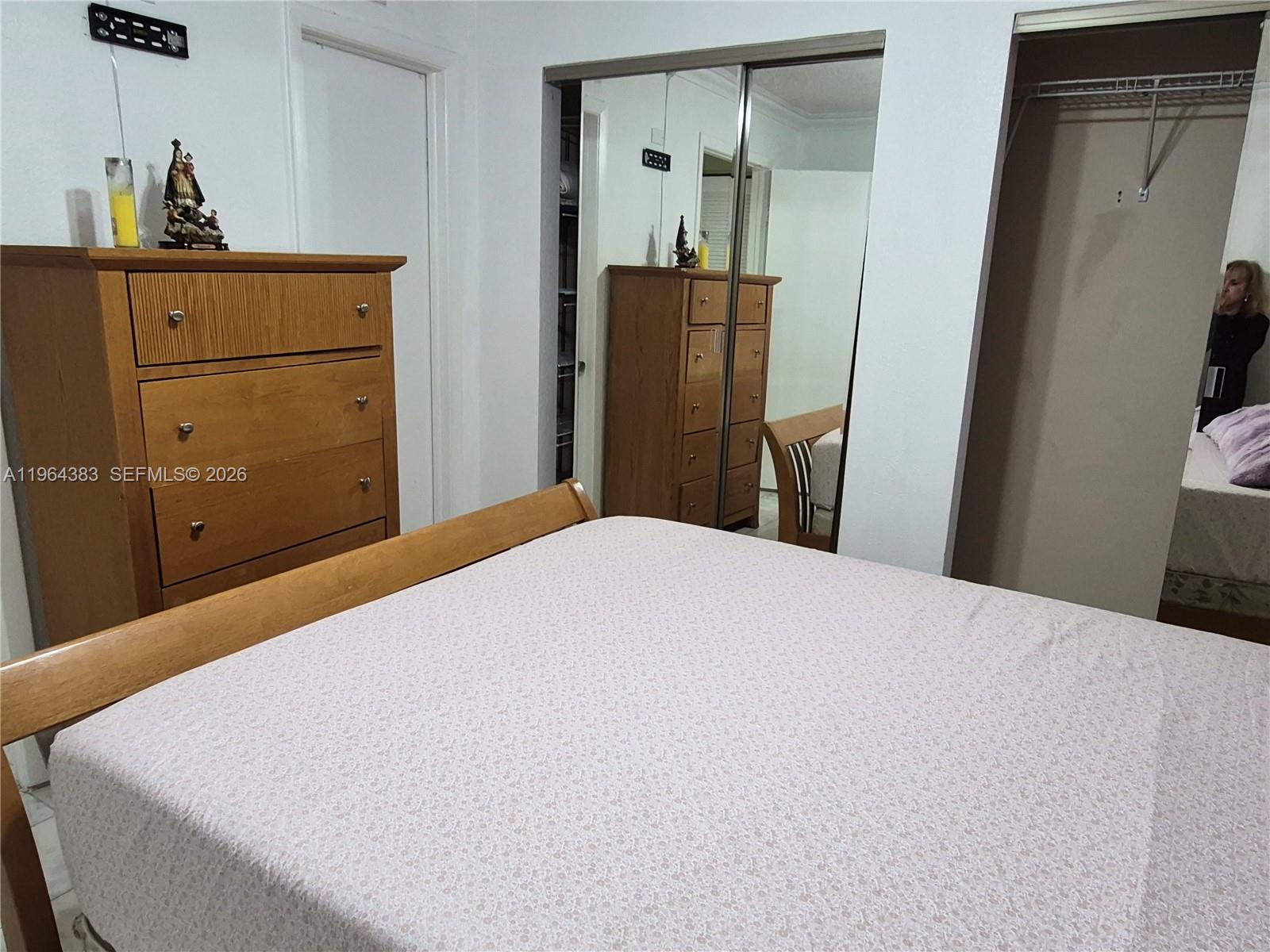 INTERNATIONAL PARK CONDO - Residential