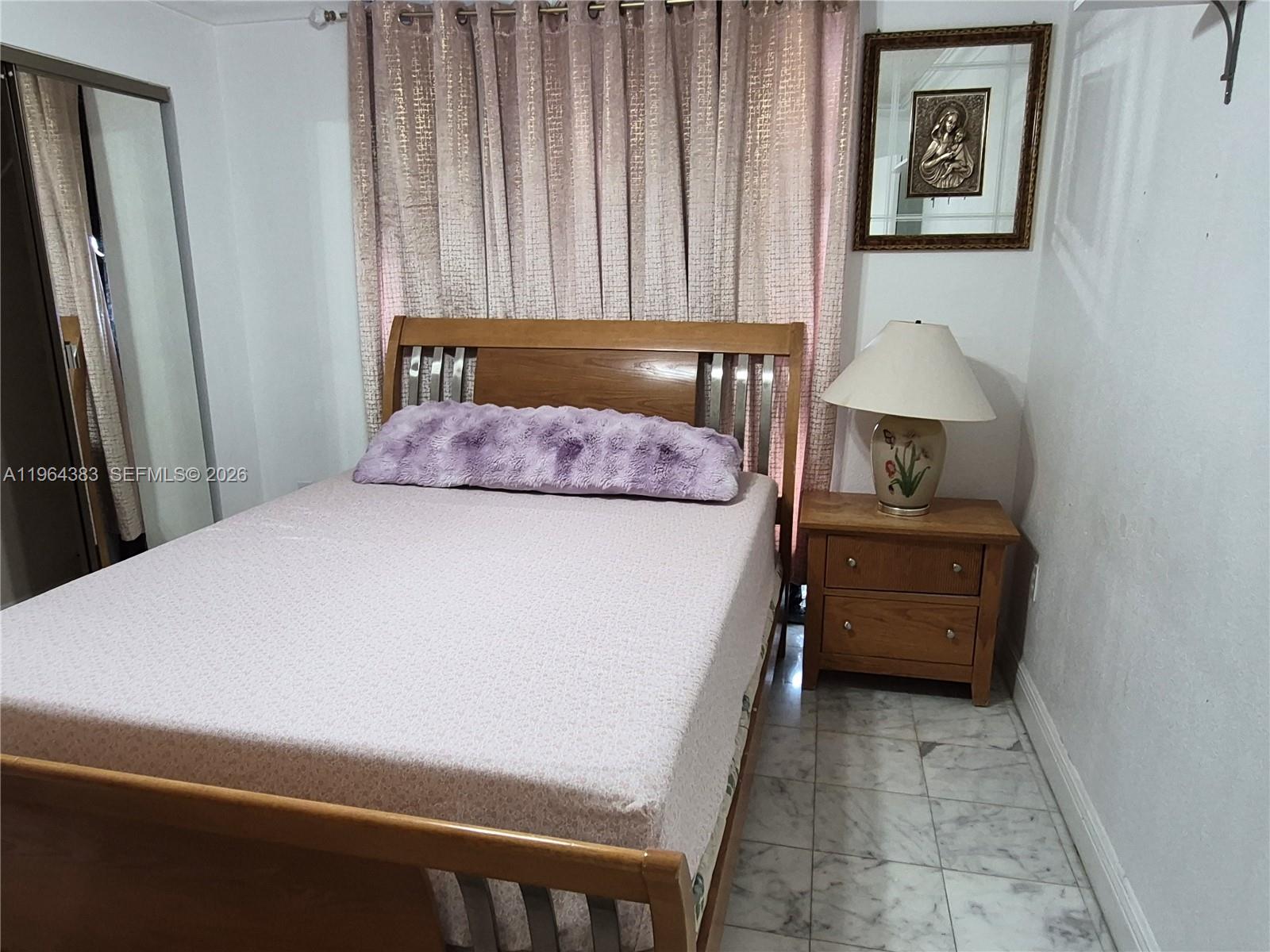 INTERNATIONAL PARK CONDO - Residential