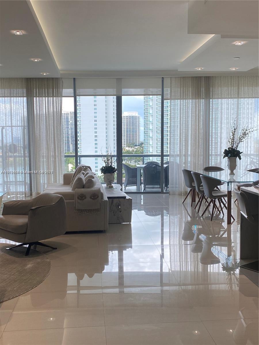 ECHO CONDO - Residential Lease