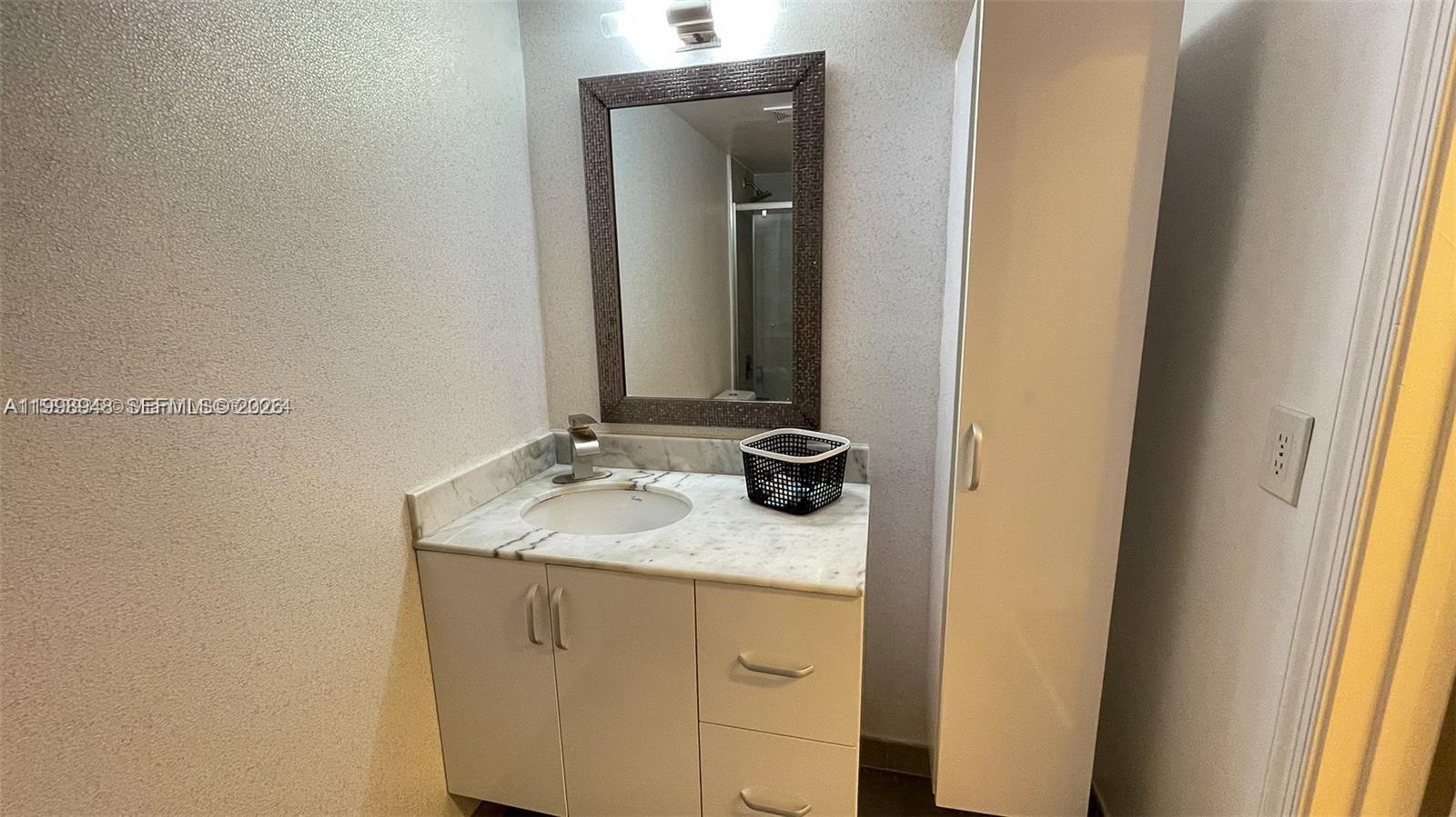 THE CLUB AT BRICKELL BAY - Residential