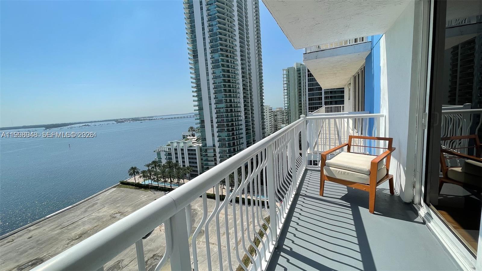 THE CLUB AT BRICKELL BAY - Residential