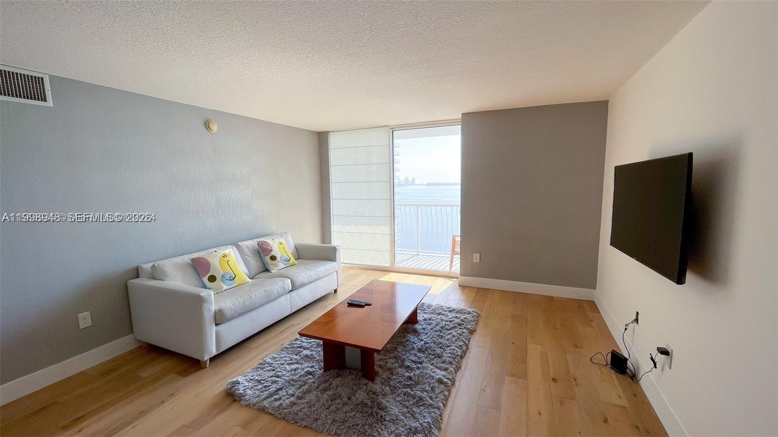 THE CLUB AT BRICKELL BAY - Residential