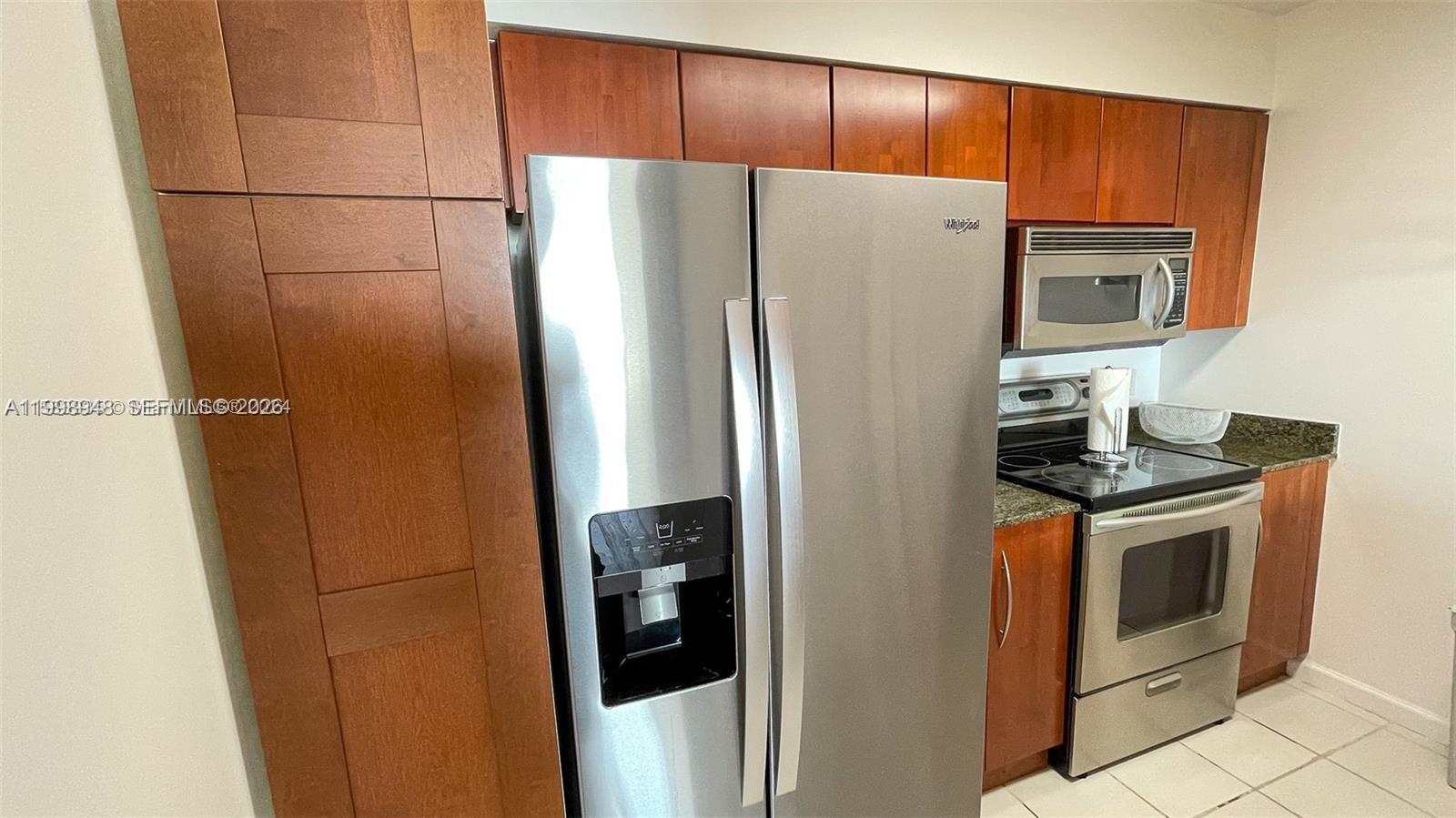 THE CLUB AT BRICKELL BAY - Residential