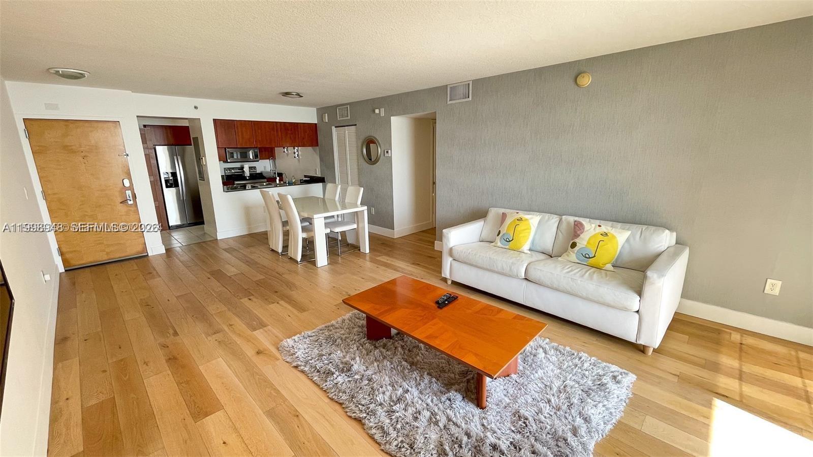 THE CLUB AT BRICKELL BAY - Residential