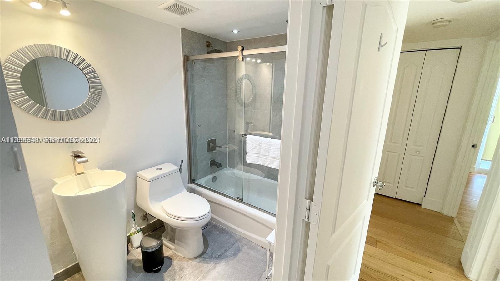 THE CLUB AT BRICKELL BAY - Residential