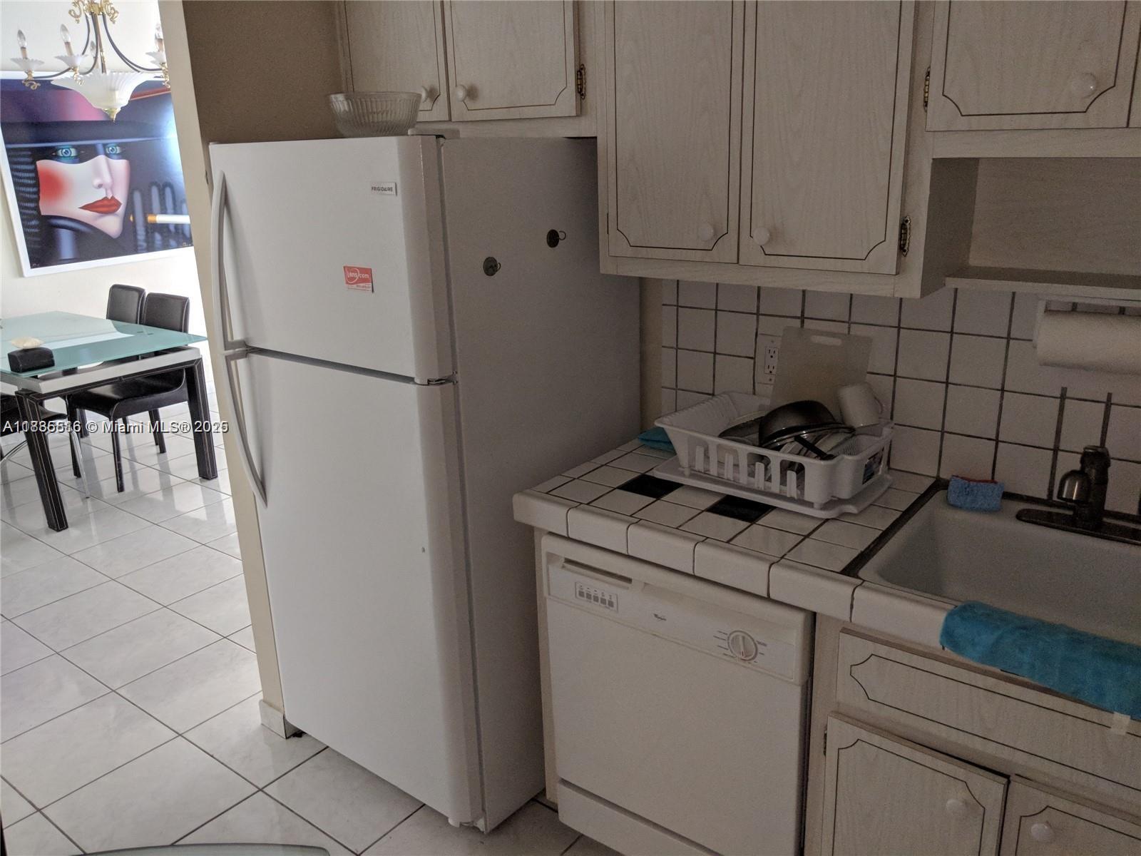 HEMISPHERES CONDO - Residential