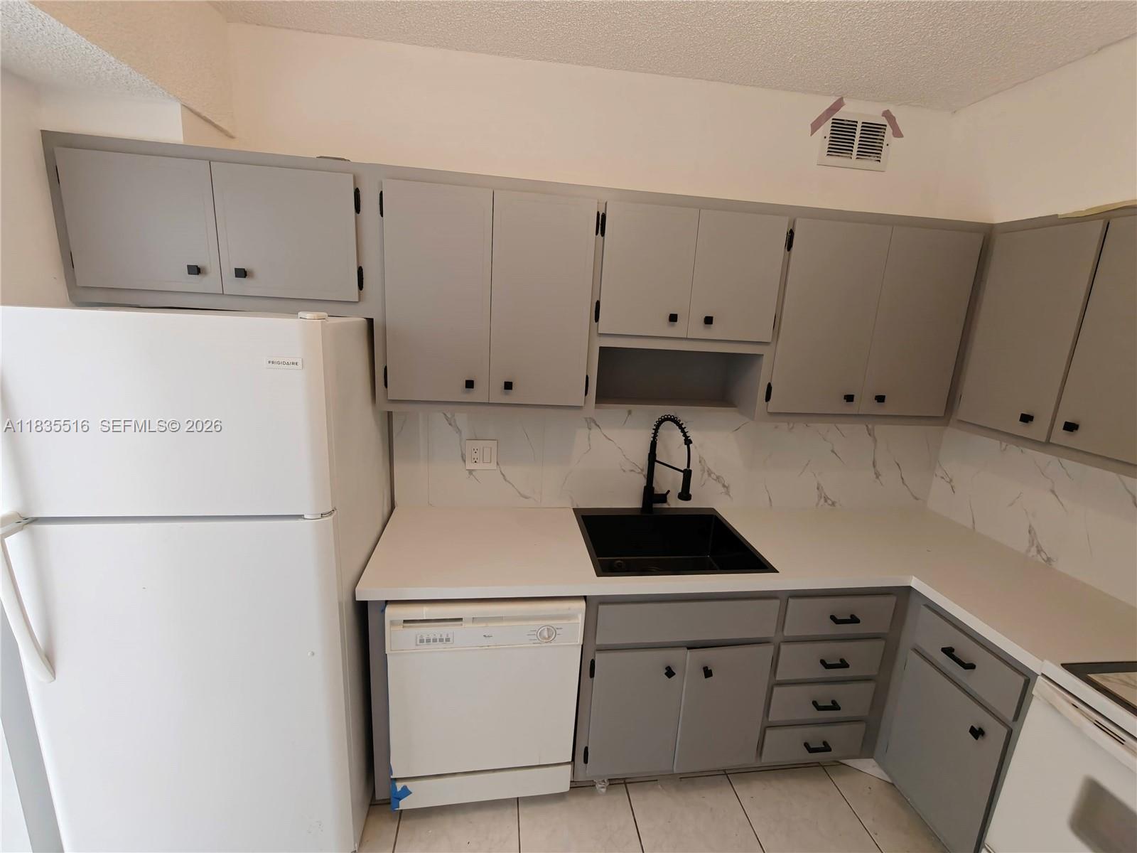 HEMISPHERES CONDO - Residential