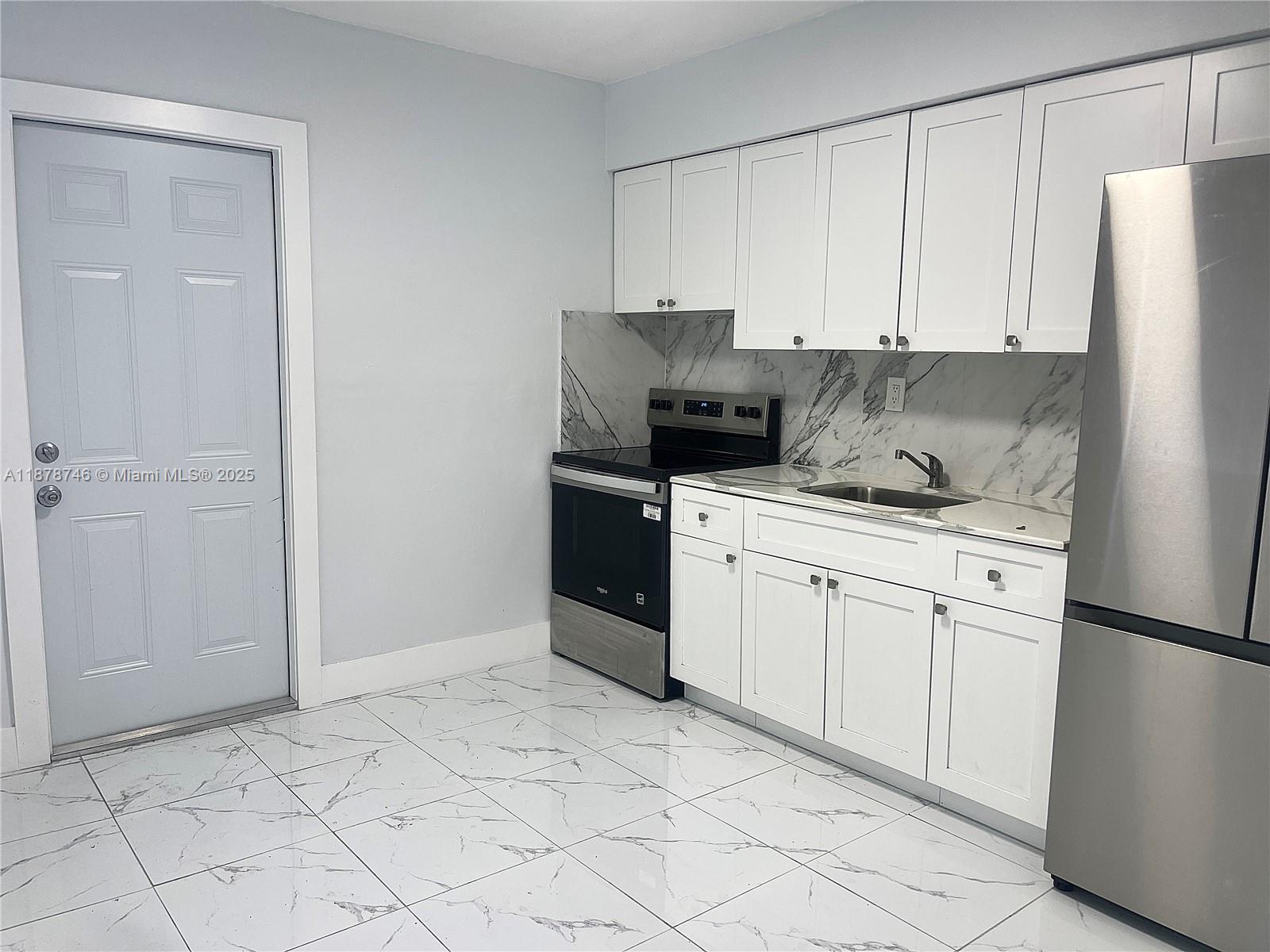 Beautifully renovated 2-bed, 1-bath rental that’s move-in ready. Features include marble-style tile floors, brand-new stainless steel appliances, fresh white cabinetry, and a modern bathroom with an LED mirror and sleek finishes. Ideally located less than 10 minute drive from Wynwood & the Design District.