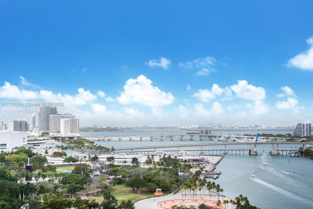 Beautiful decorated 2 bedroom & 2 Bathroom Apartment in one of the best location at Downtown Miami. Building has 2 amazing restaurants, Gym, Business center, mini market, two private pools and more. Walking distance to Whole foods, Bay front park, Metro mover and much more... Need 24 hours notice for showing.
