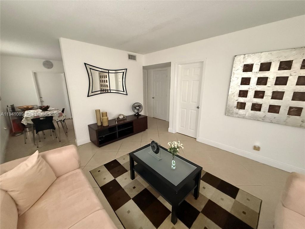 Photo of 4061 N Dixie Hwy #1, Oakland Park, FL 33334 (MLS # A11941089)