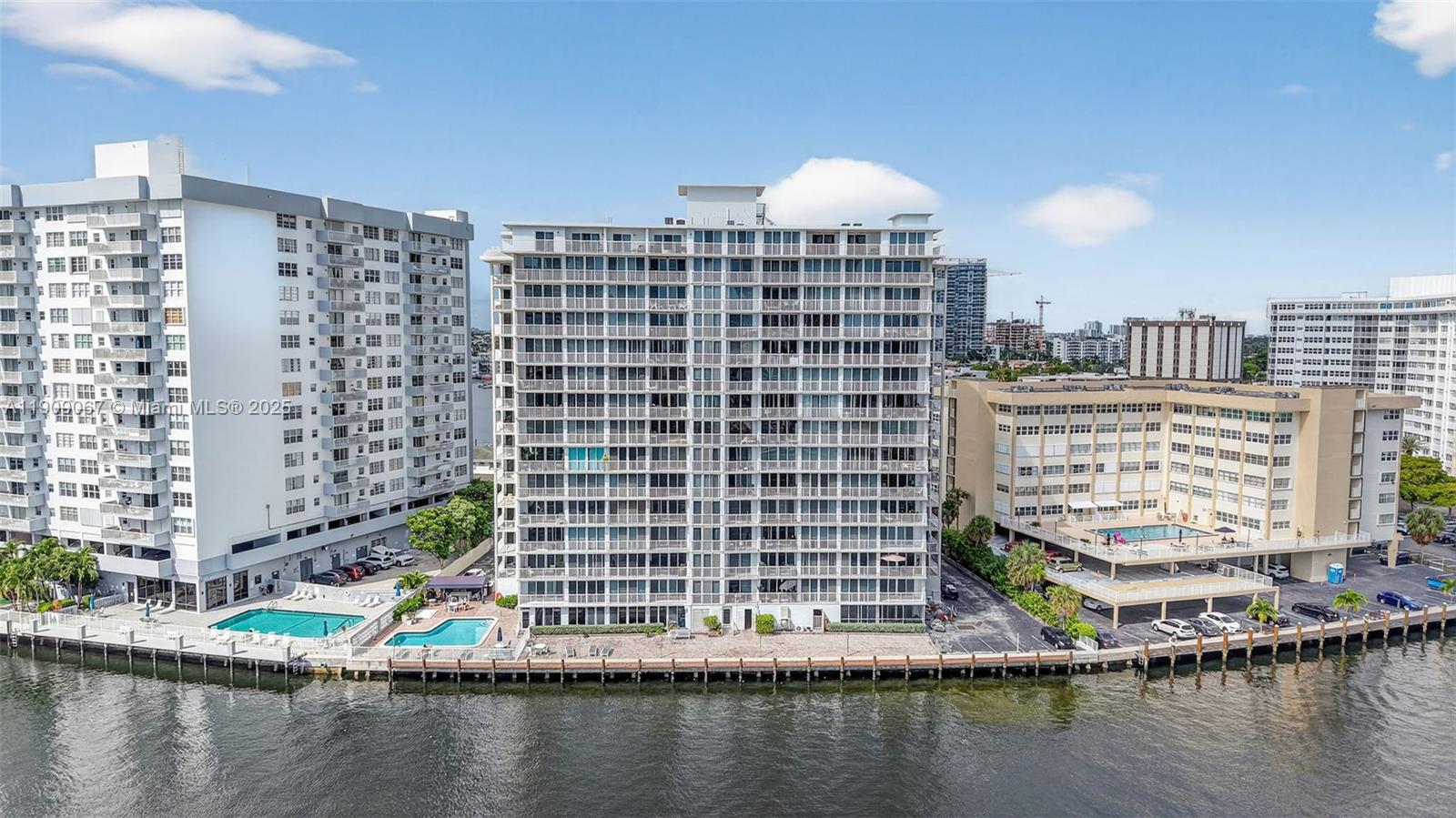 DORSEY ARMS CONDO - Residential