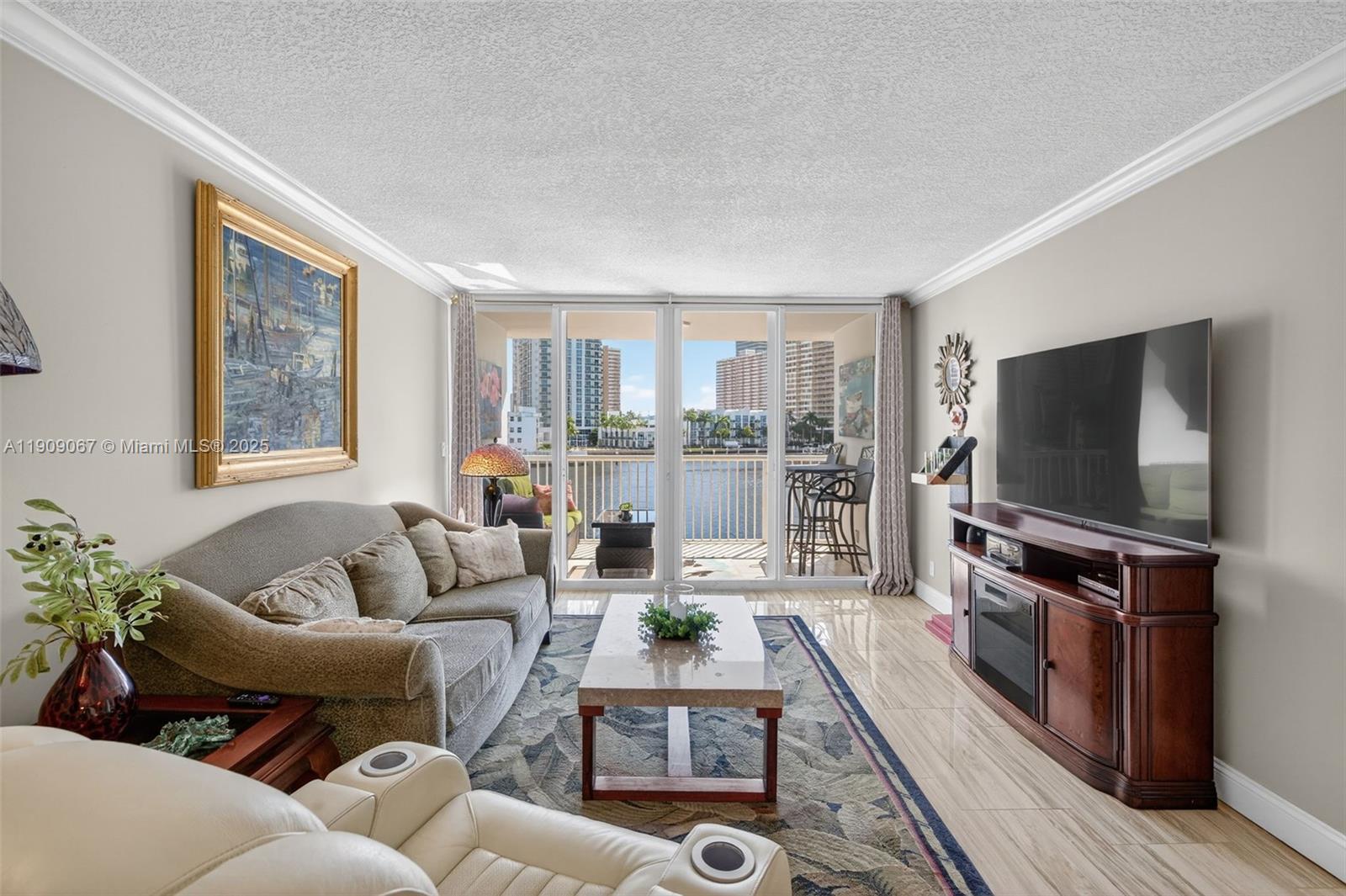 DORSEY ARMS CONDO - Residential