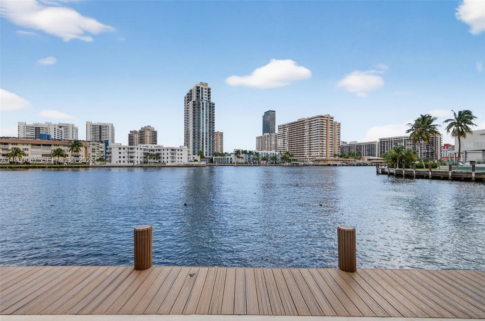 DORSEY ARMS CONDO - Residential