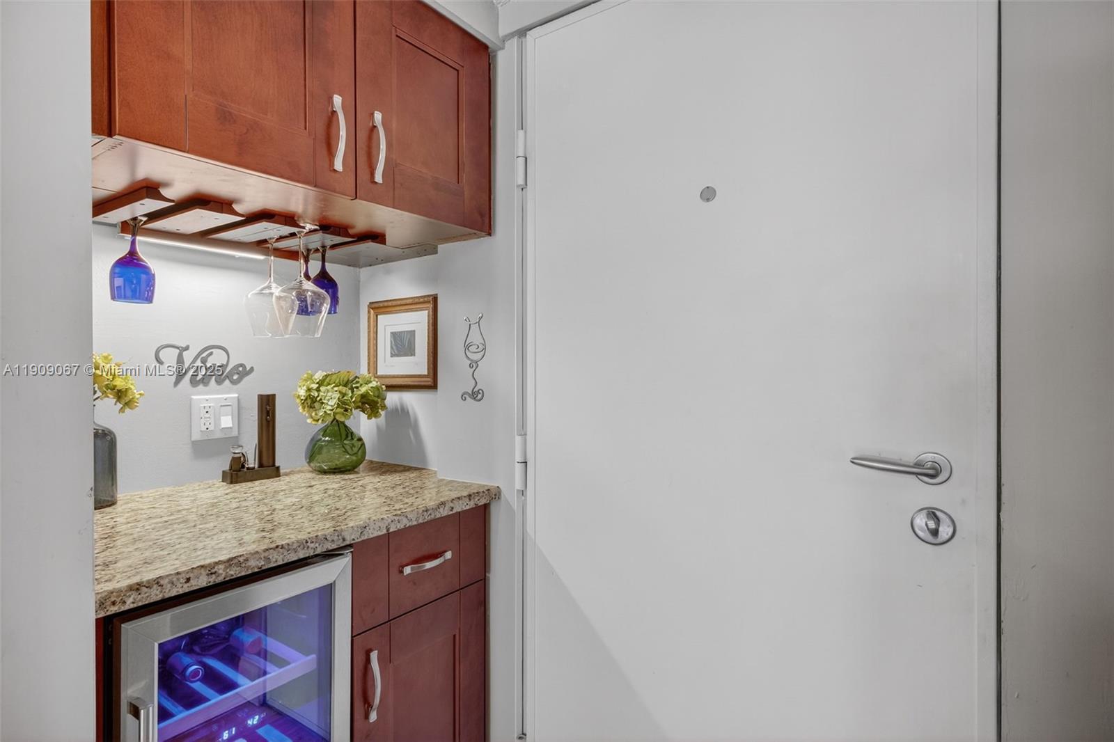 DORSEY ARMS CONDO - Residential