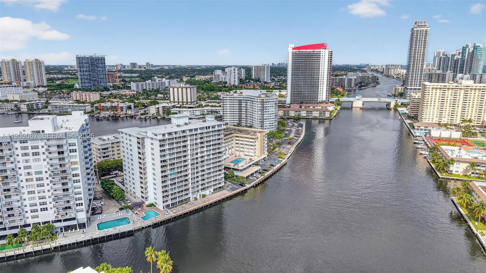 DORSEY ARMS CONDO - Residential