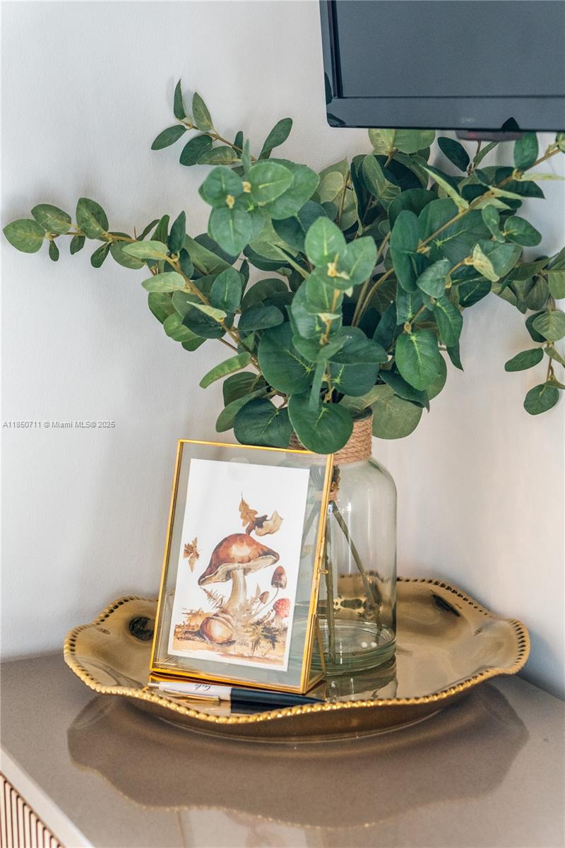 159 NE 6TH STREET CONDO - Residential Lease