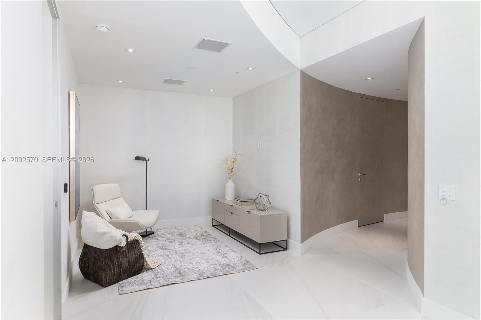 18975 COLLINS CONDO - Residential Lease