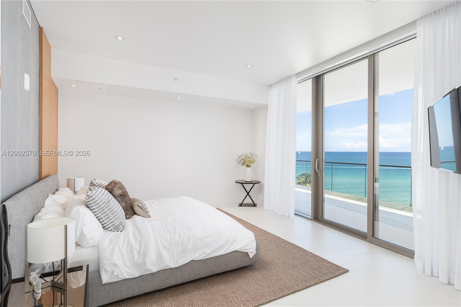 18975 COLLINS CONDO - Residential Lease