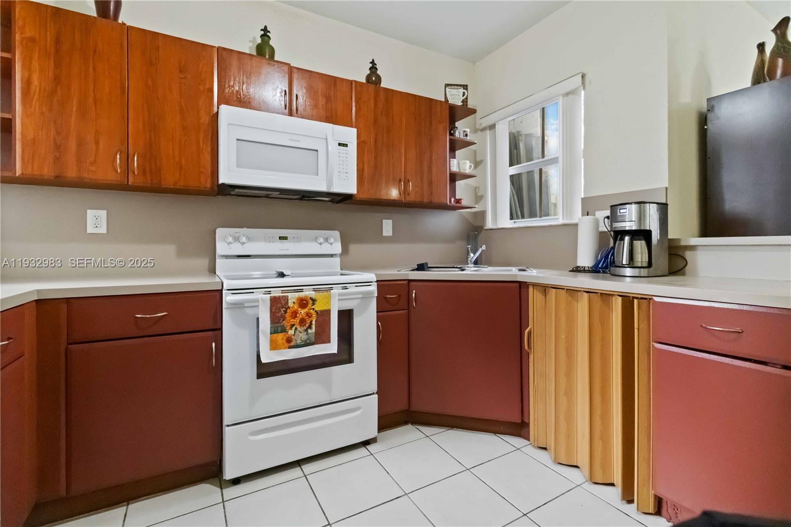 ABEL HOMES AT KEYS WINDS - Residential