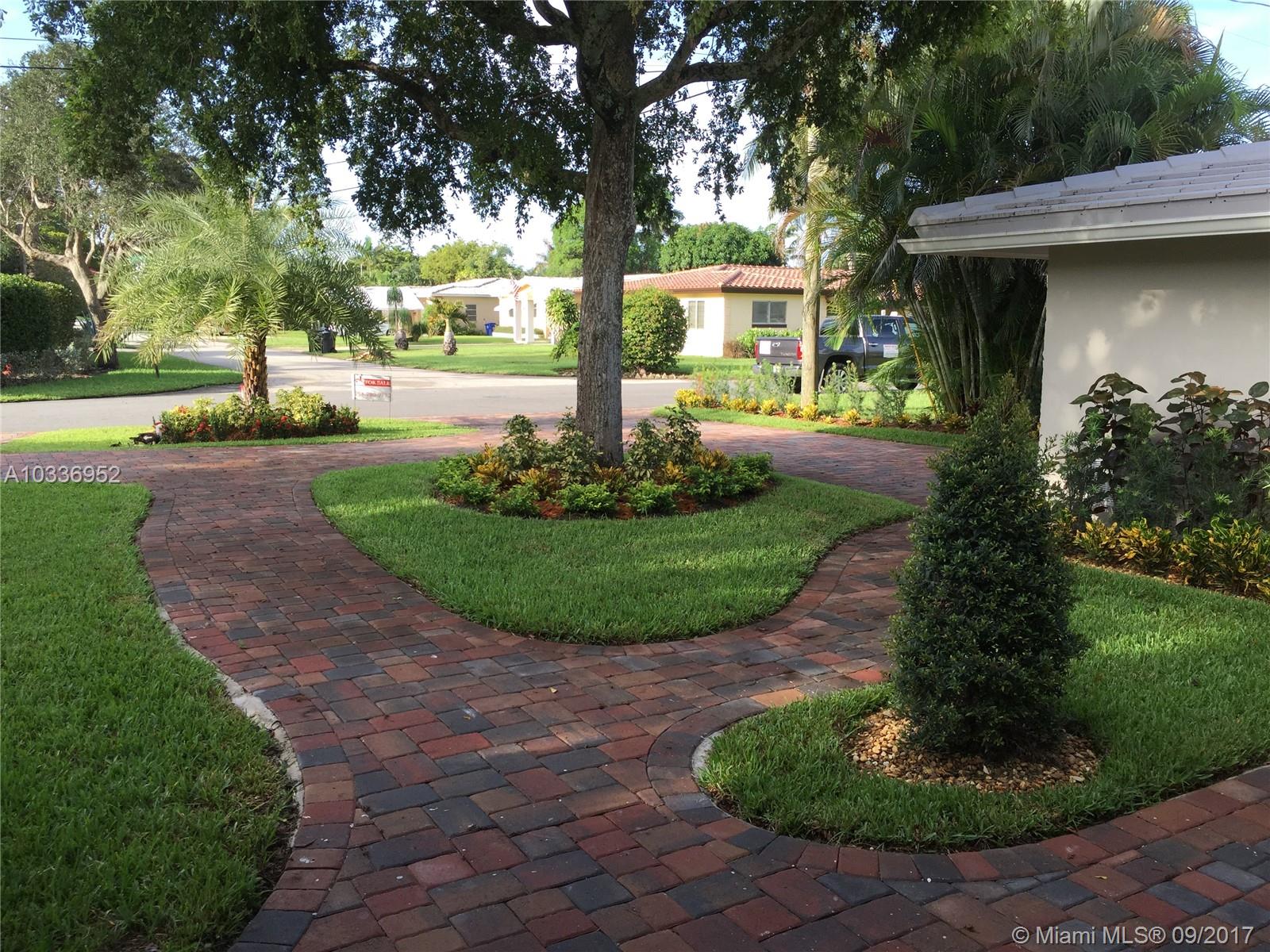 RIVER RIDGE - Residential