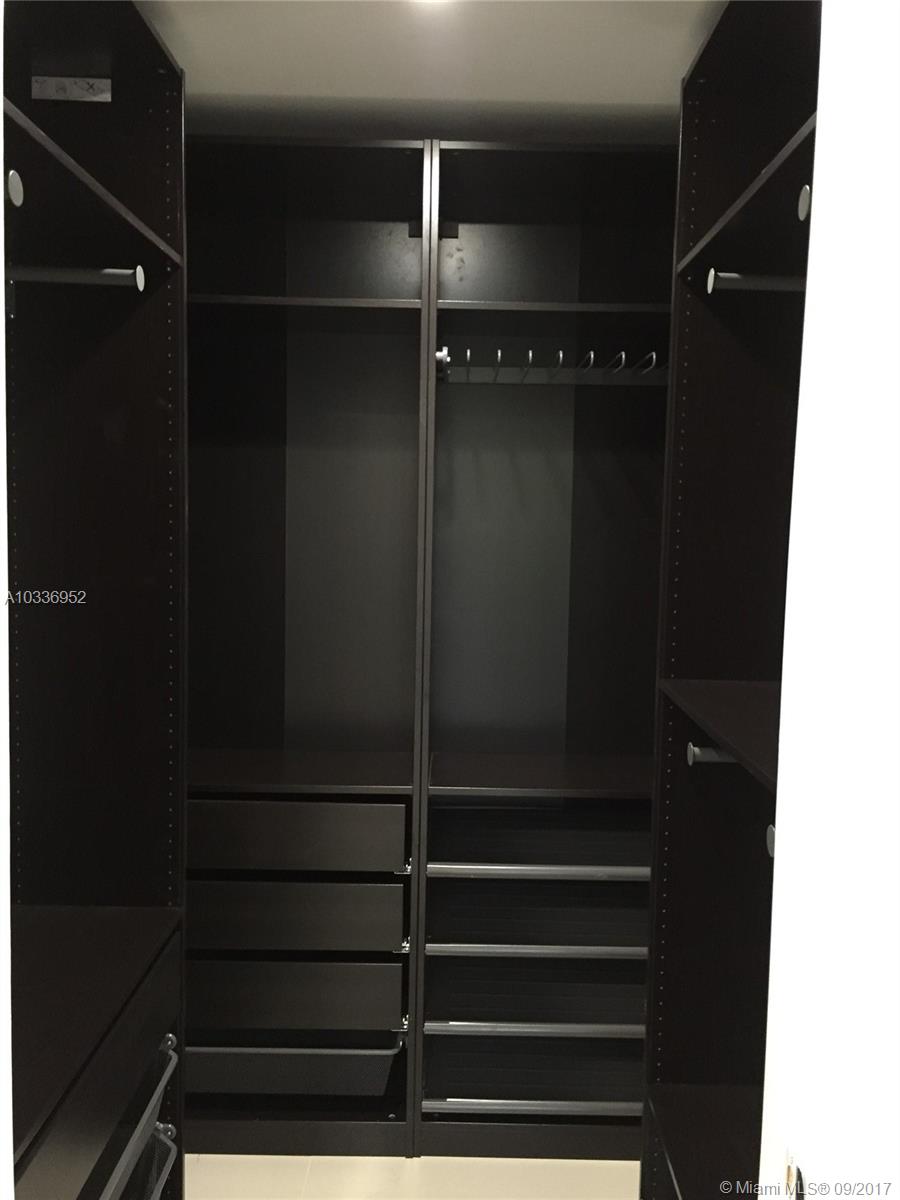 RIVER RIDGE - Residential