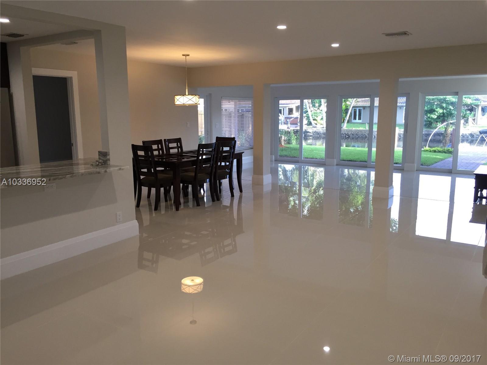 RIVER RIDGE - Residential