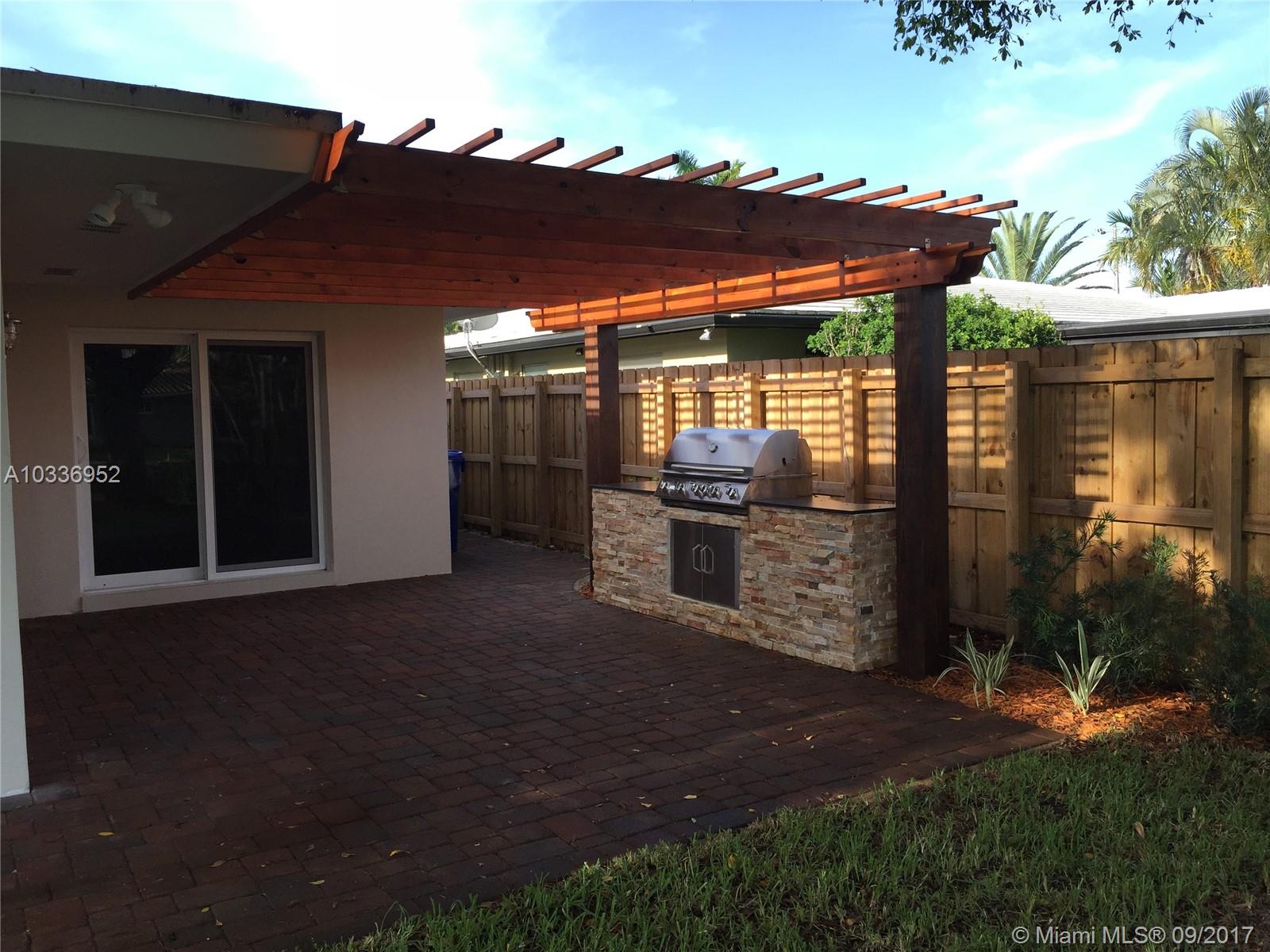 RIVER RIDGE - Residential