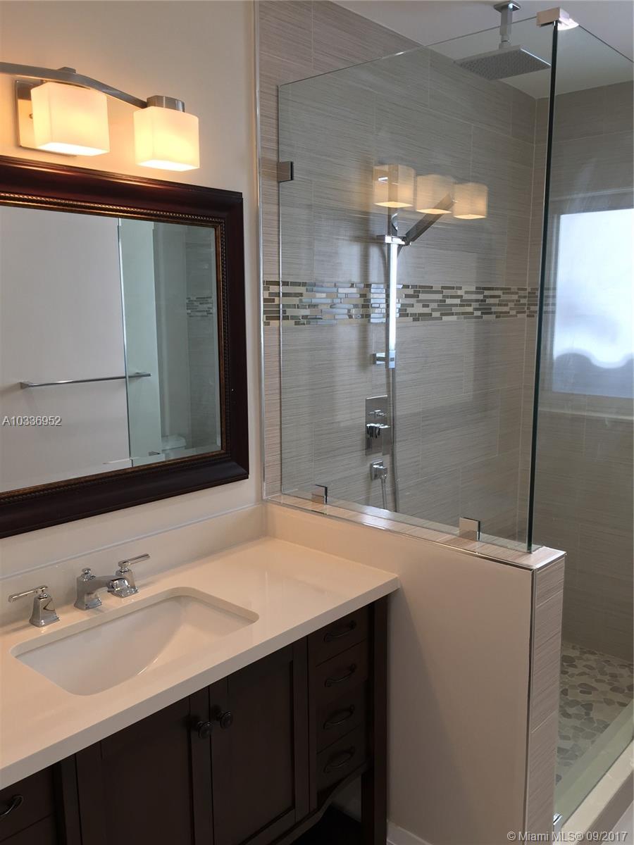 RIVER RIDGE - Residential