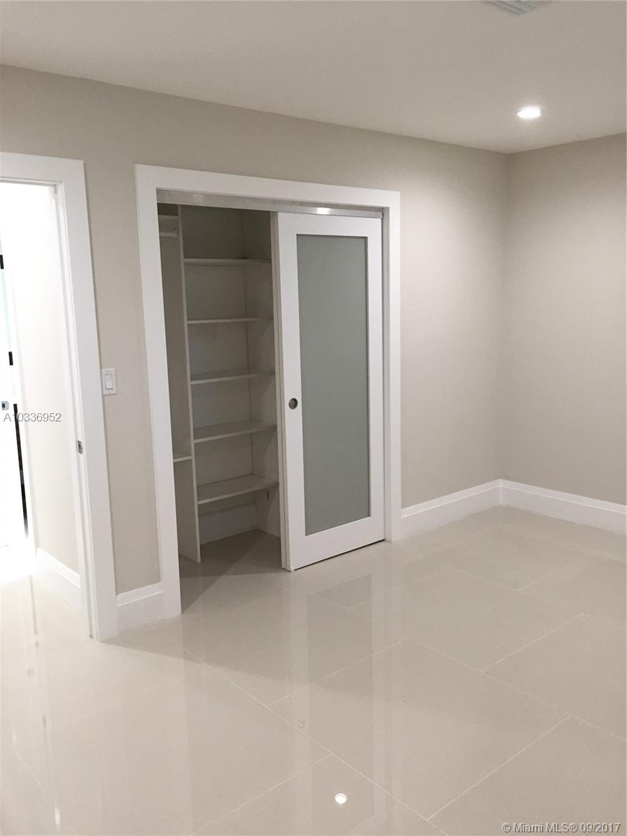 RIVER RIDGE - Residential