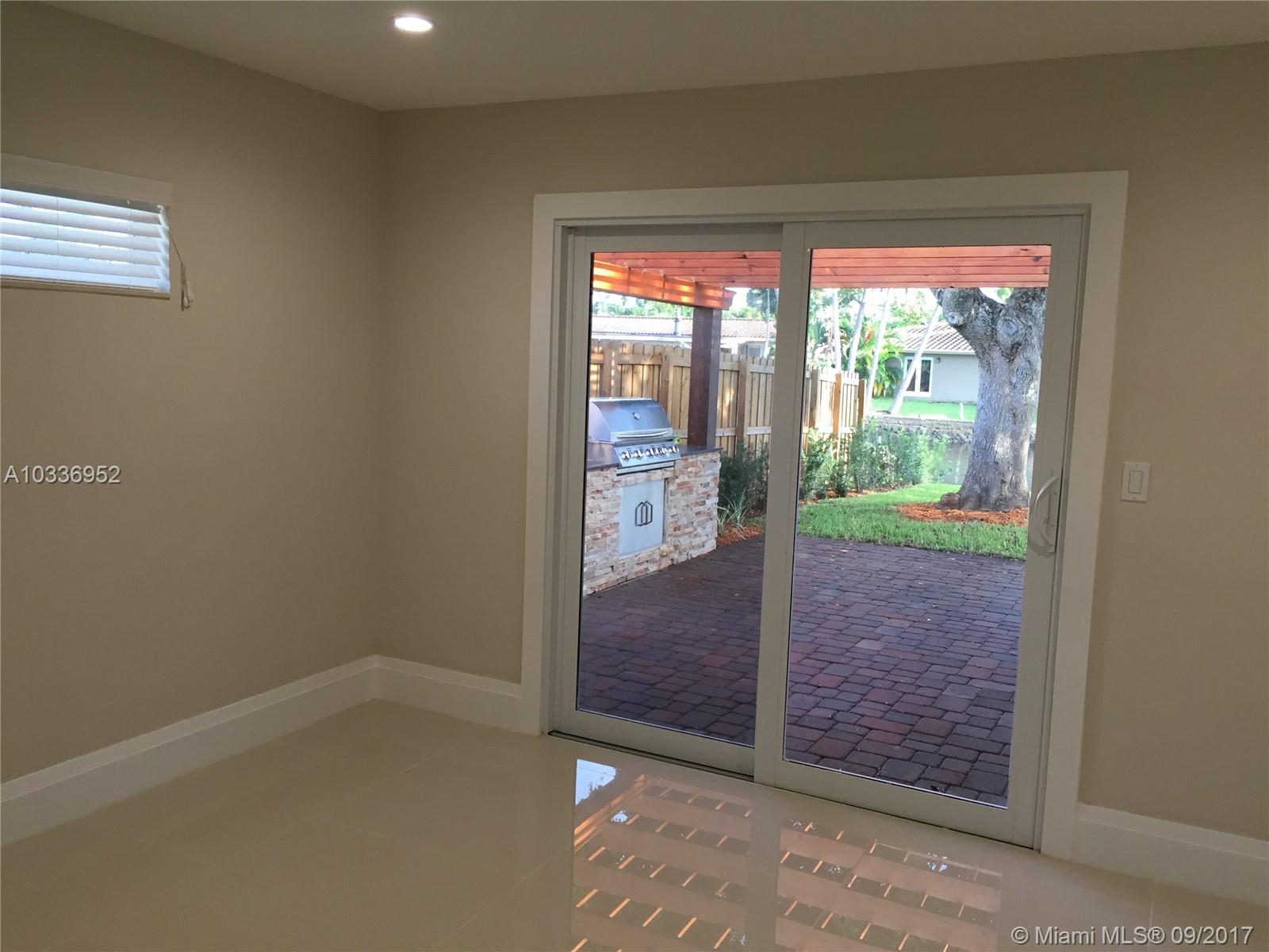 RIVER RIDGE - Residential