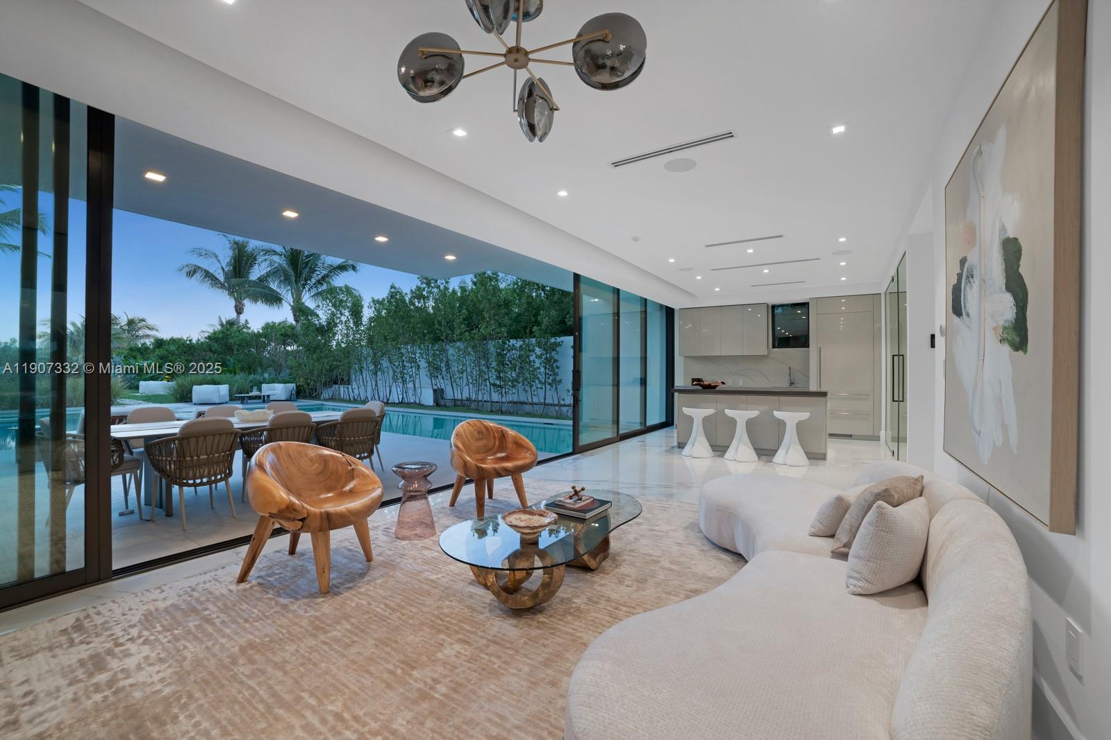 ALTOS DEL MAR NO 1 - Residential