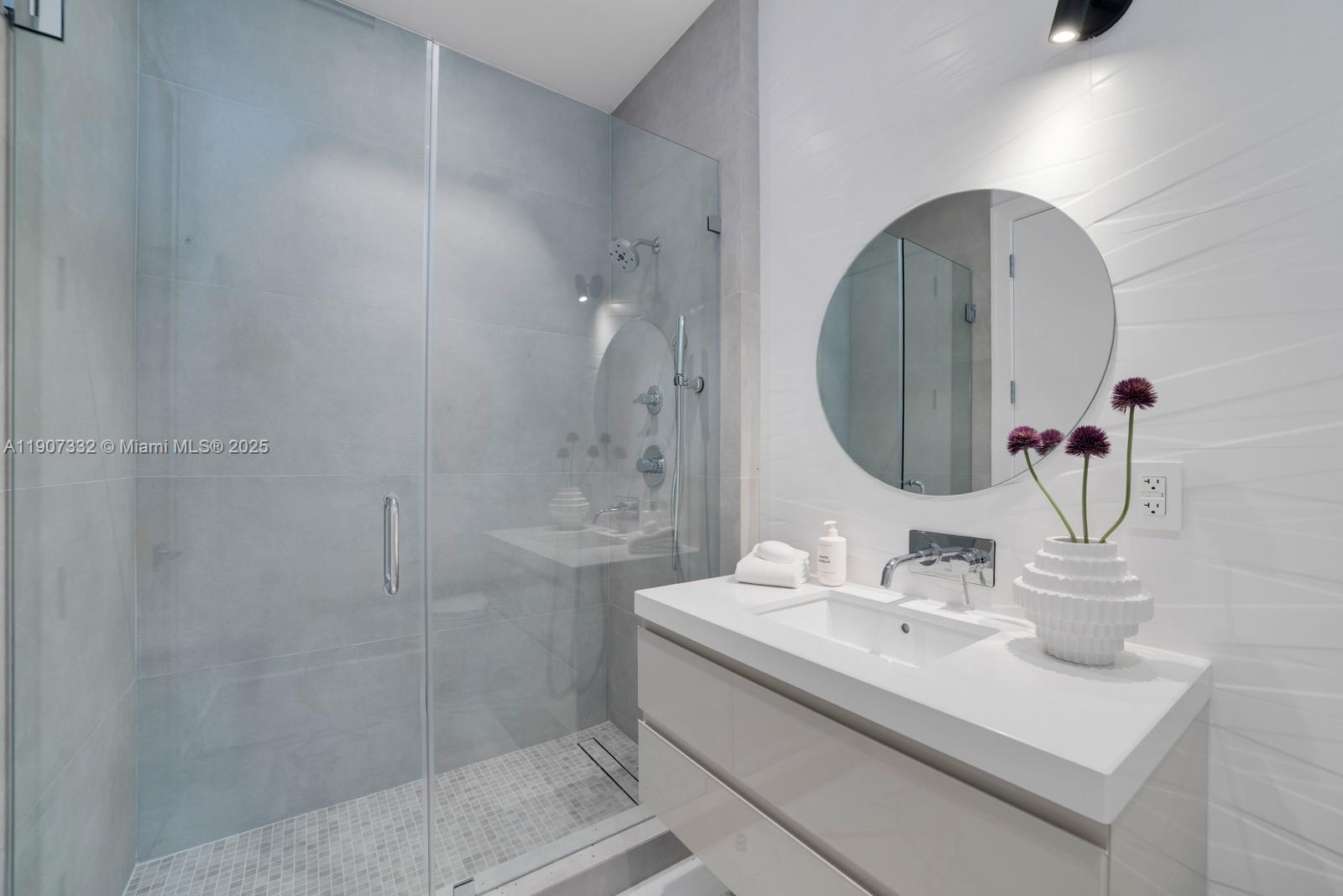 ALTOS DEL MAR NO 1 - Residential