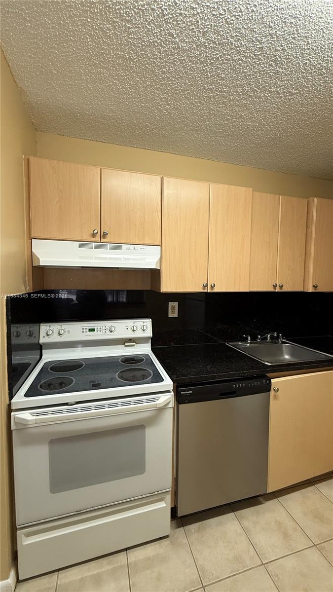 VILLA BELLINI CONDO - Residential Lease
