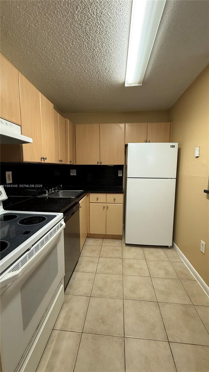 VILLA BELLINI CONDO - Residential Lease