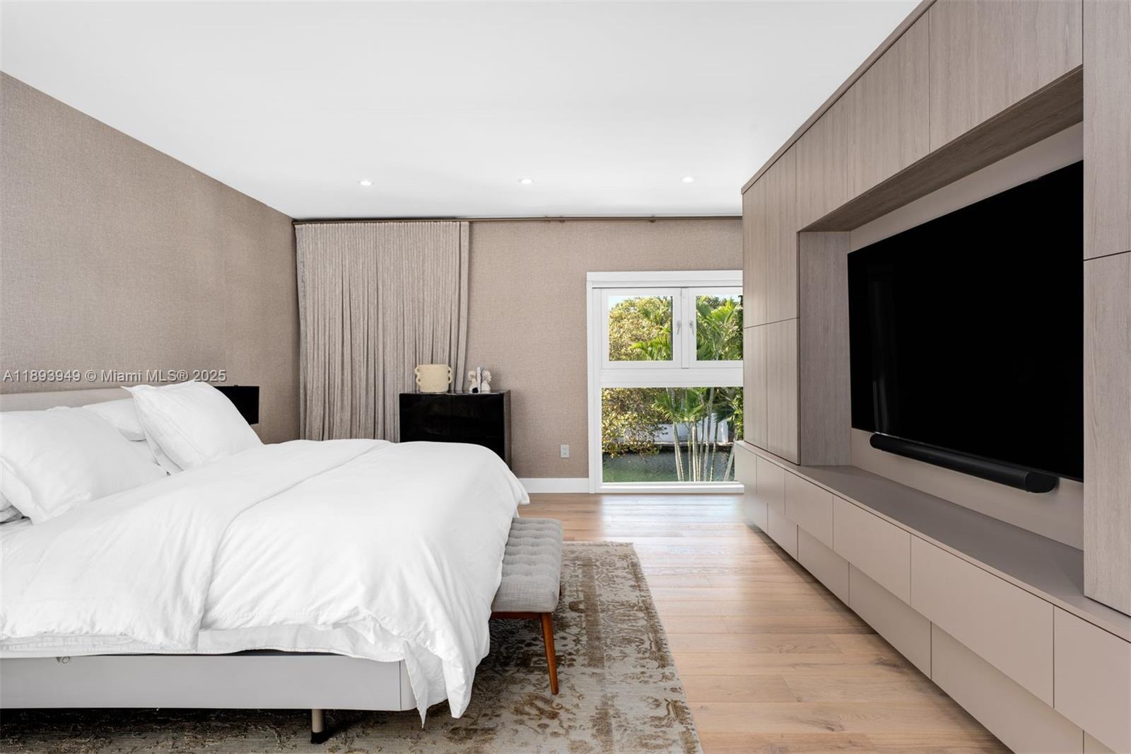 CORAL GABLES RIV SEC PT 1 - Residential