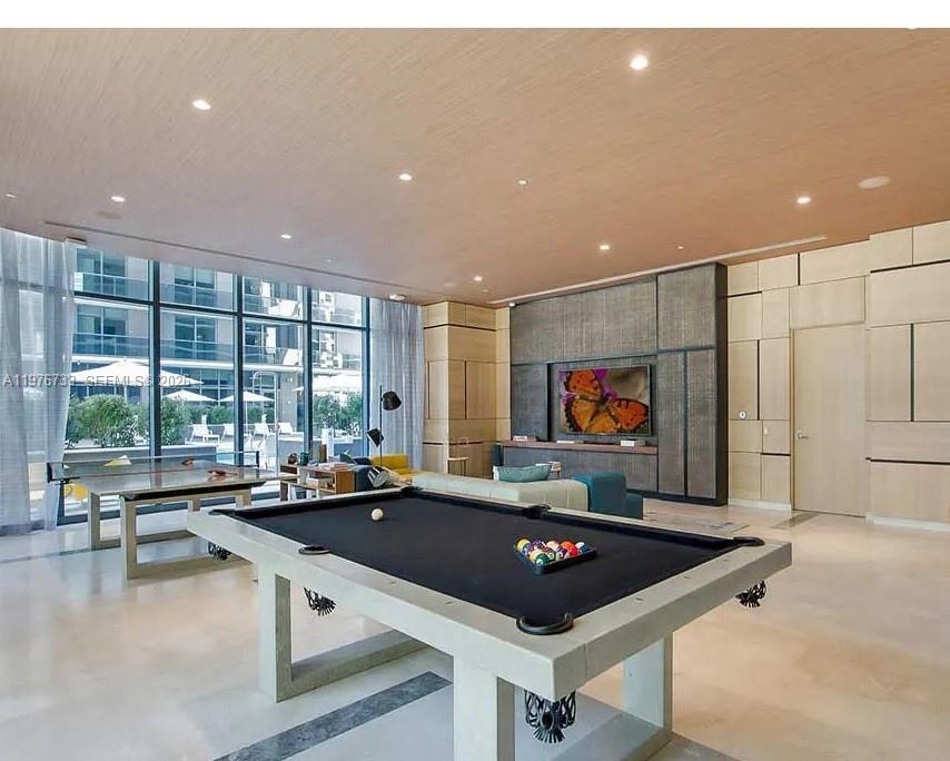 BRICKELL HEIGHTS WEST CON - Residential Lease