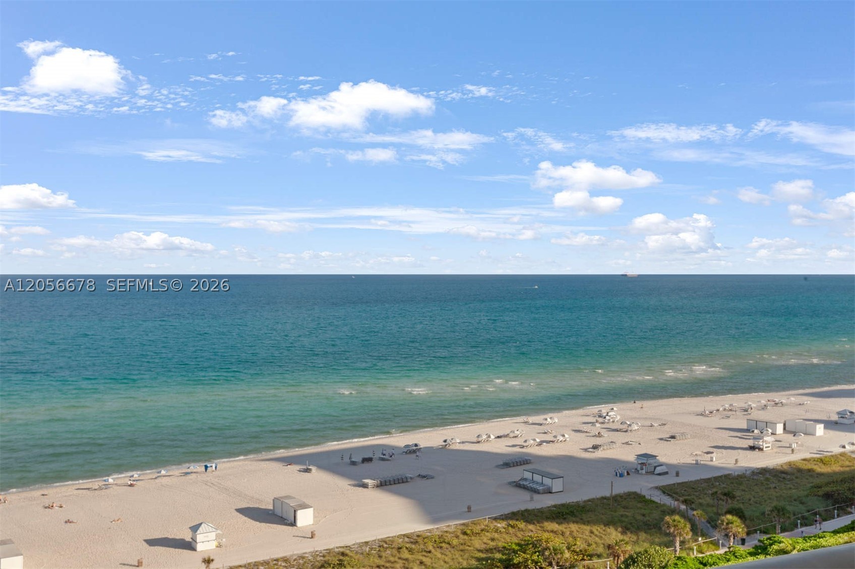 6039 Collins Ave 1527
