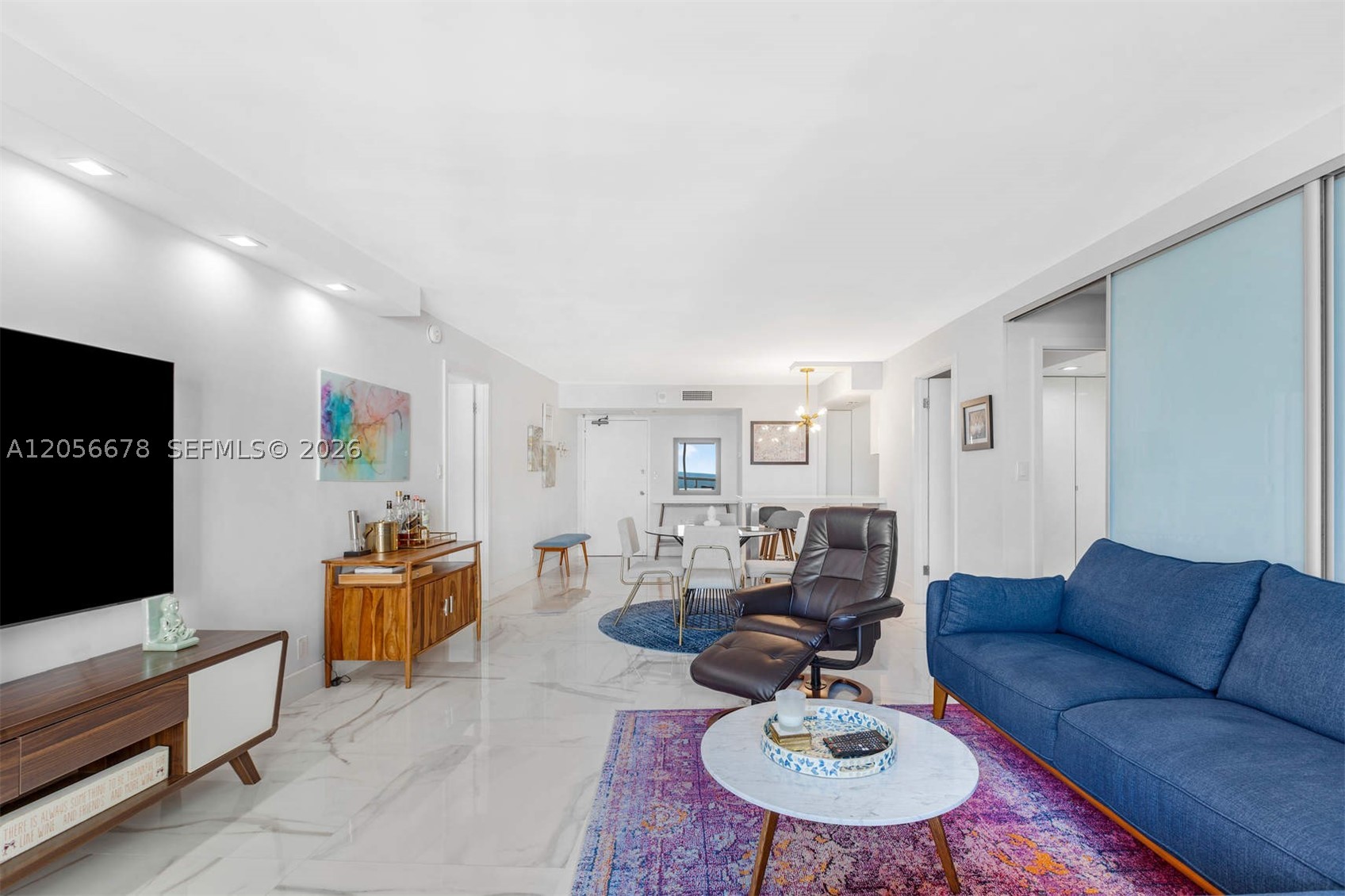 6039 Collins Ave 1527