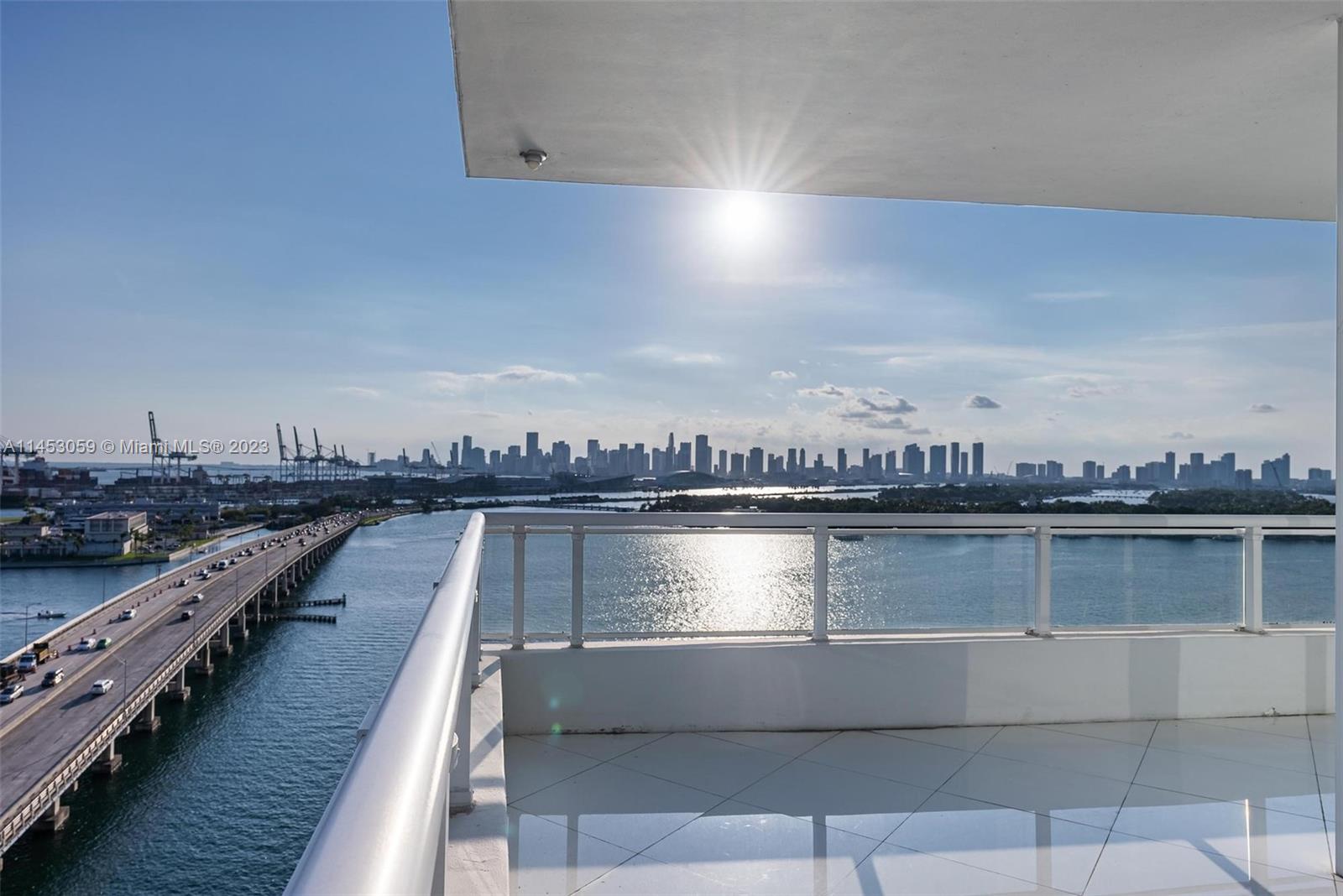 THE BENTLEY BAY CONDO - Residential