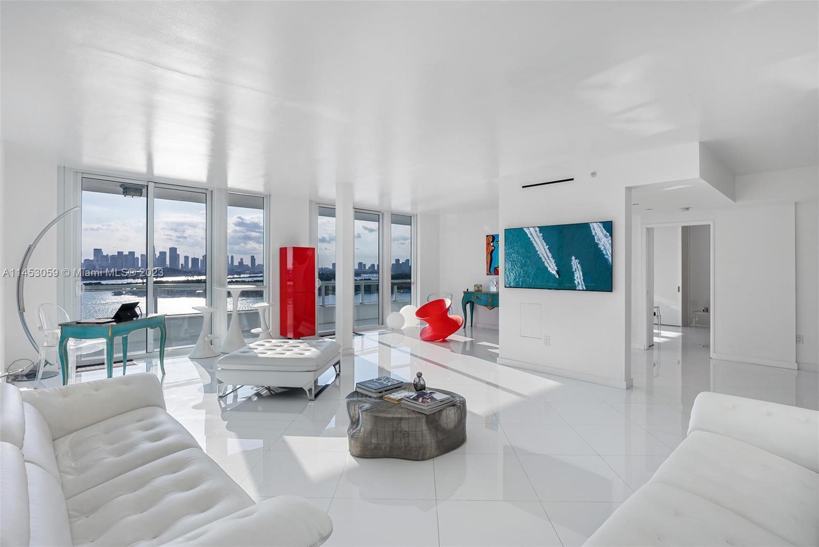 THE BENTLEY BAY CONDO - Residential