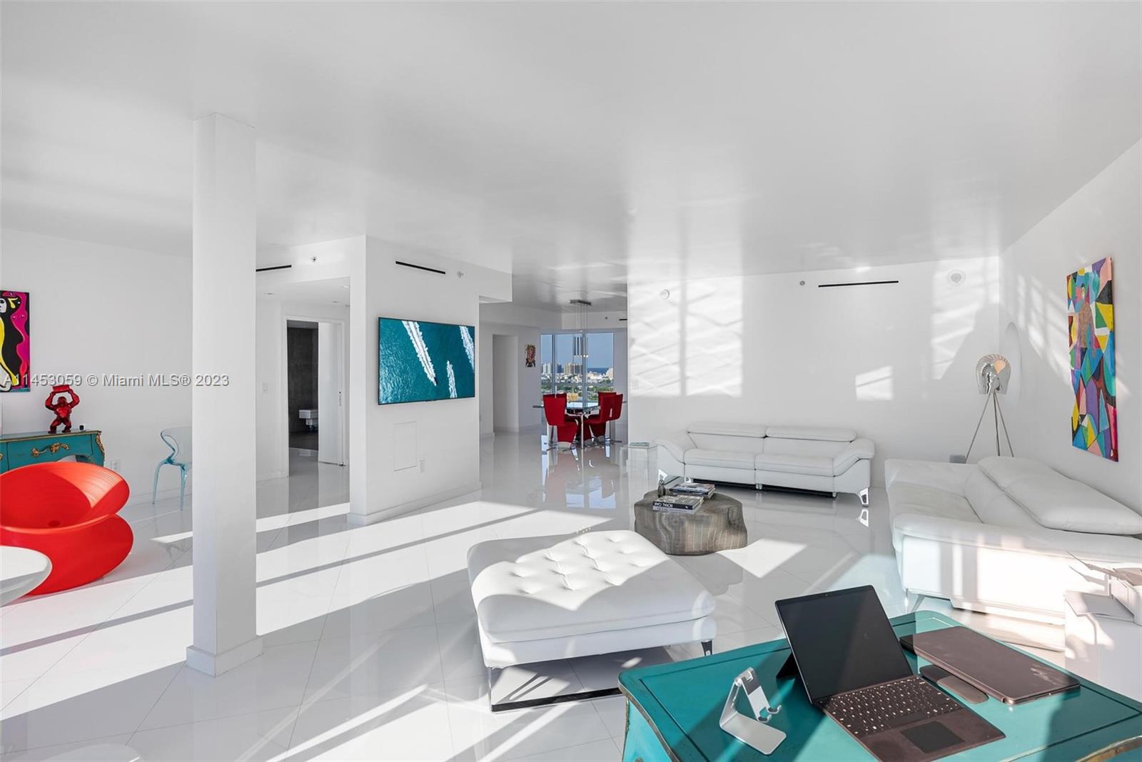 THE BENTLEY BAY CONDO - Residential