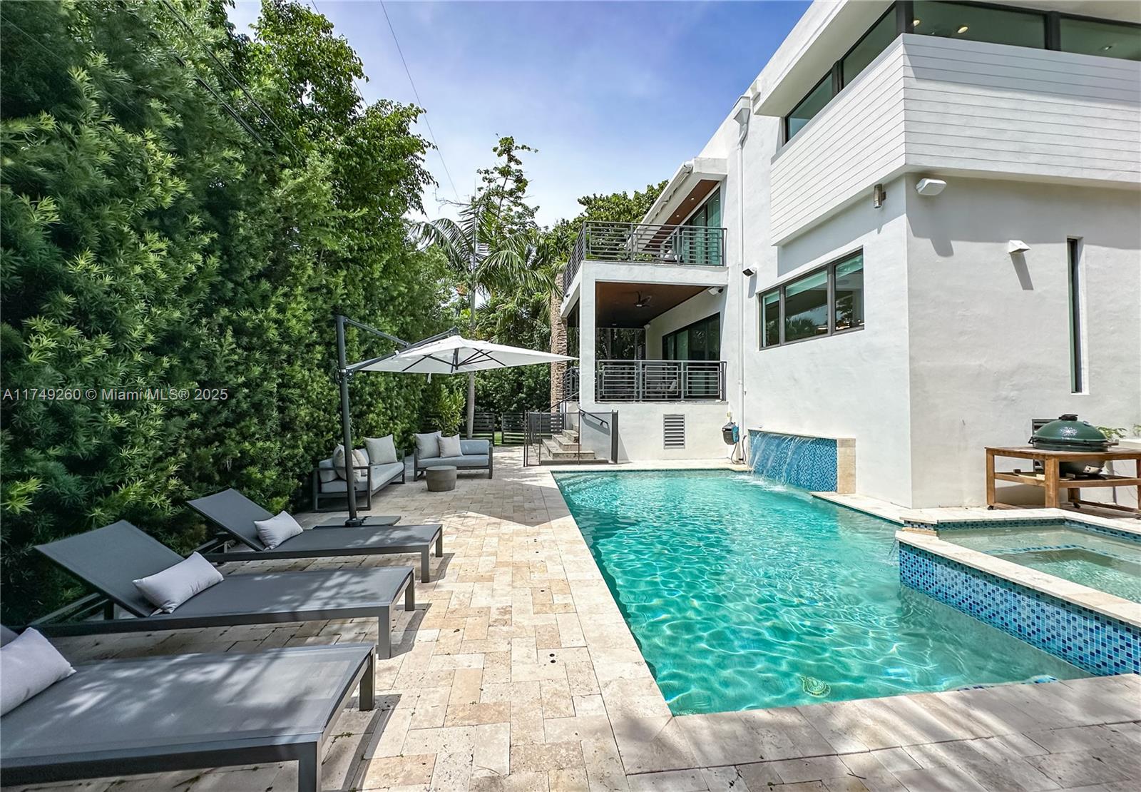 BISCAYNE KEY ESTATES - Residential