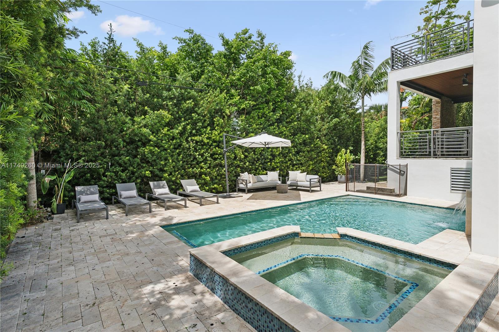 BISCAYNE KEY ESTATES - Residential