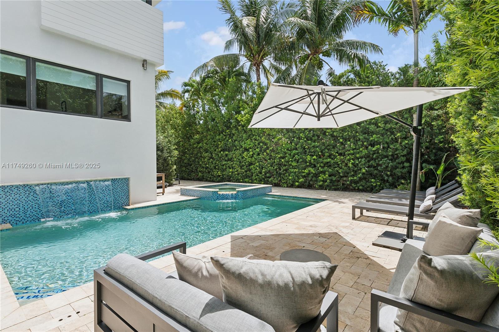 BISCAYNE KEY ESTATES - Residential
